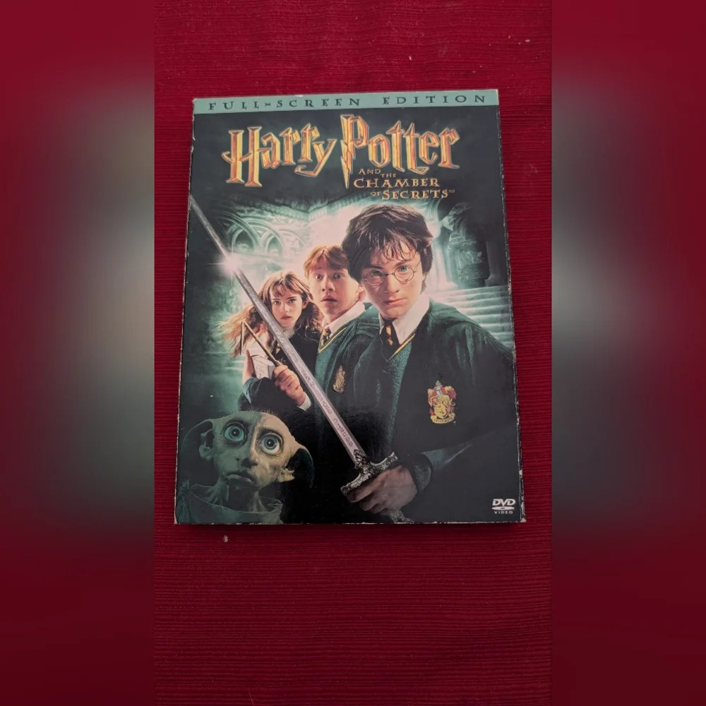 Harry Potter And The Chamber Of Secrets DVD (EUC)